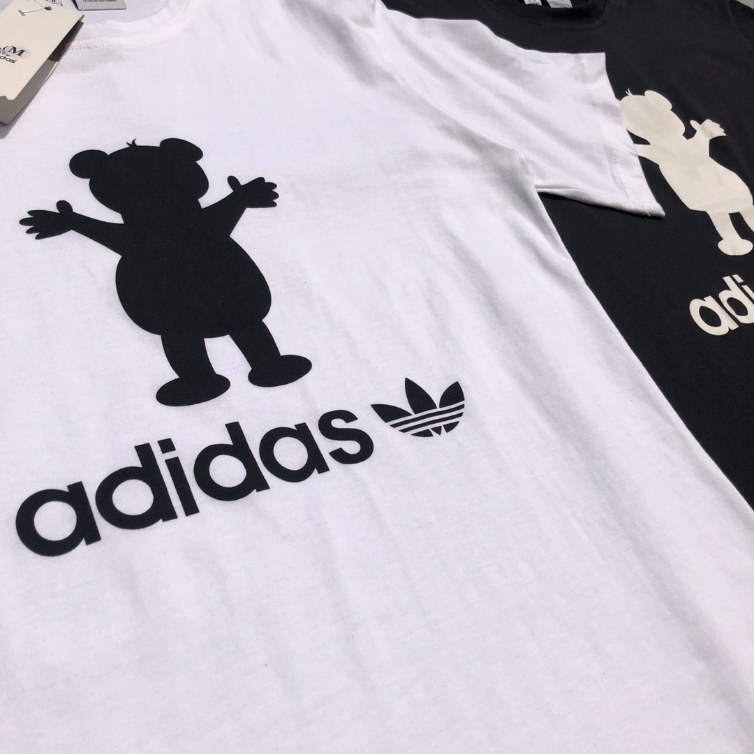 55 Adidas卡通熊短袖 情侣装范本出街首选啦 精梳纯棉面料舒适透气 男女同款黑白