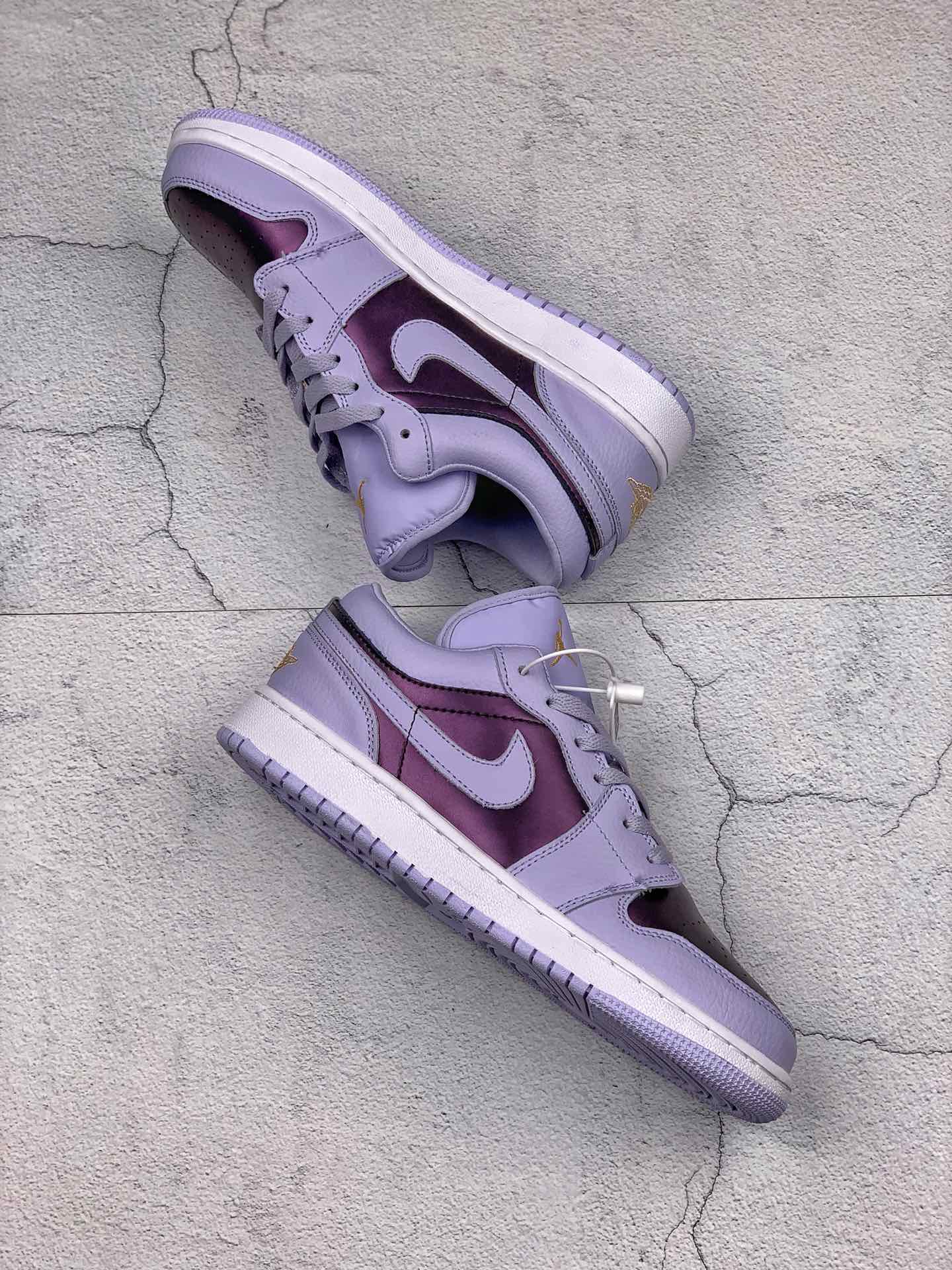170另有  240版本纯原版本 神仙配色 NIKE Air Jordan 1 Low 乔AJ1 低帮电光紫 亮紫色女子休闲板鞋 554723-505