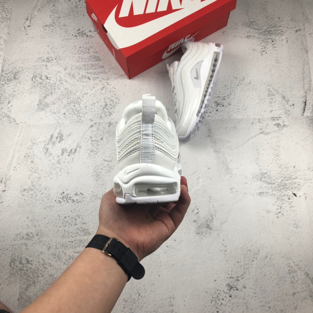 130。NIKE AIR MAX 97子弹 3M“白子弹联名弹” 复古全掌气垫跑步鞋 货号：884421 001