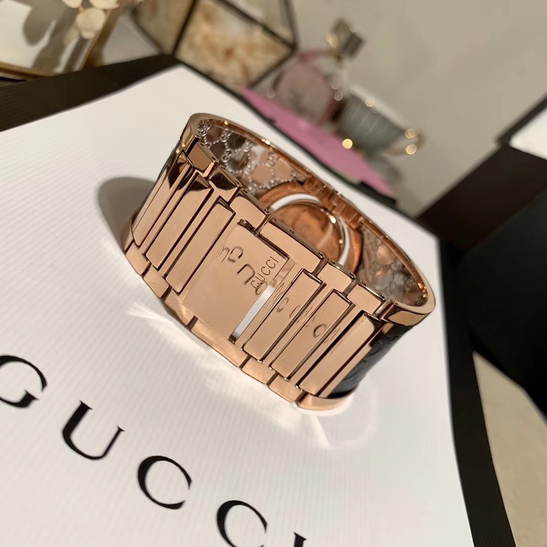 Gucci 古驰-Gucc手镯系列腕表 高品质 细节完全原装 316L精钢材质 天然珍珠贝母字面