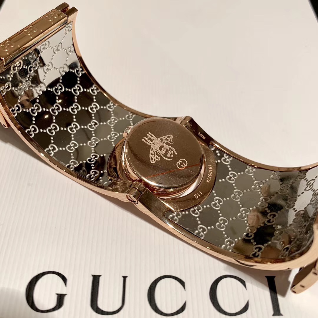Gucci 古驰-Gucc手镯系列腕表 高品质 细节完全原装 316L精钢材质 天然珍珠贝母字面