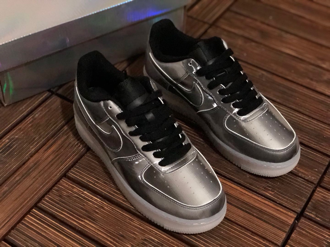 150 Air Force 1 ' 07 ”DEMON” “夜魔侠 空军 变色龙” 低帮 独家首发款