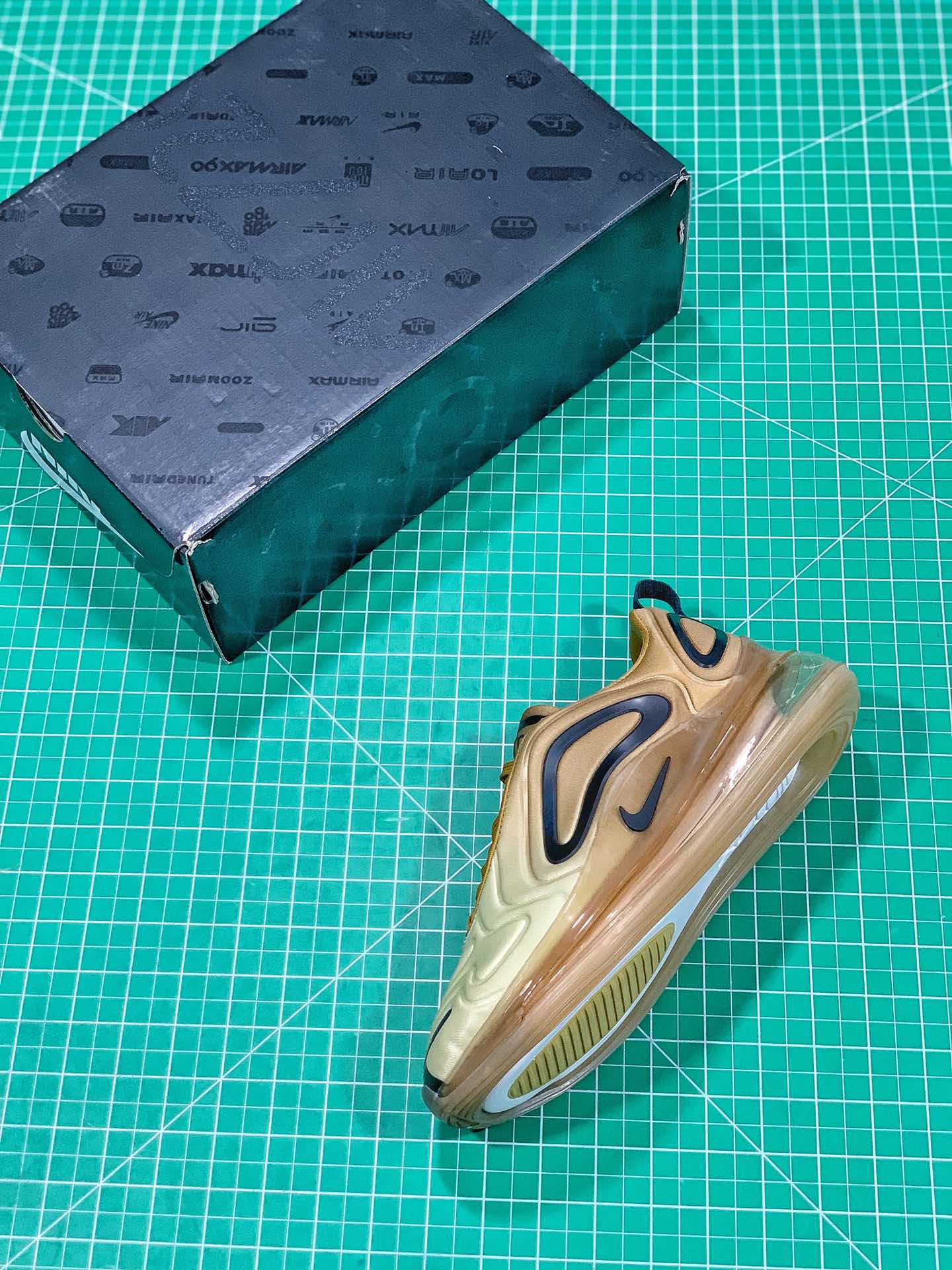 190市场原来220 品质 市场顶级 公司级，黑盒系列，真标半码！Nike Air Max 720 天眼