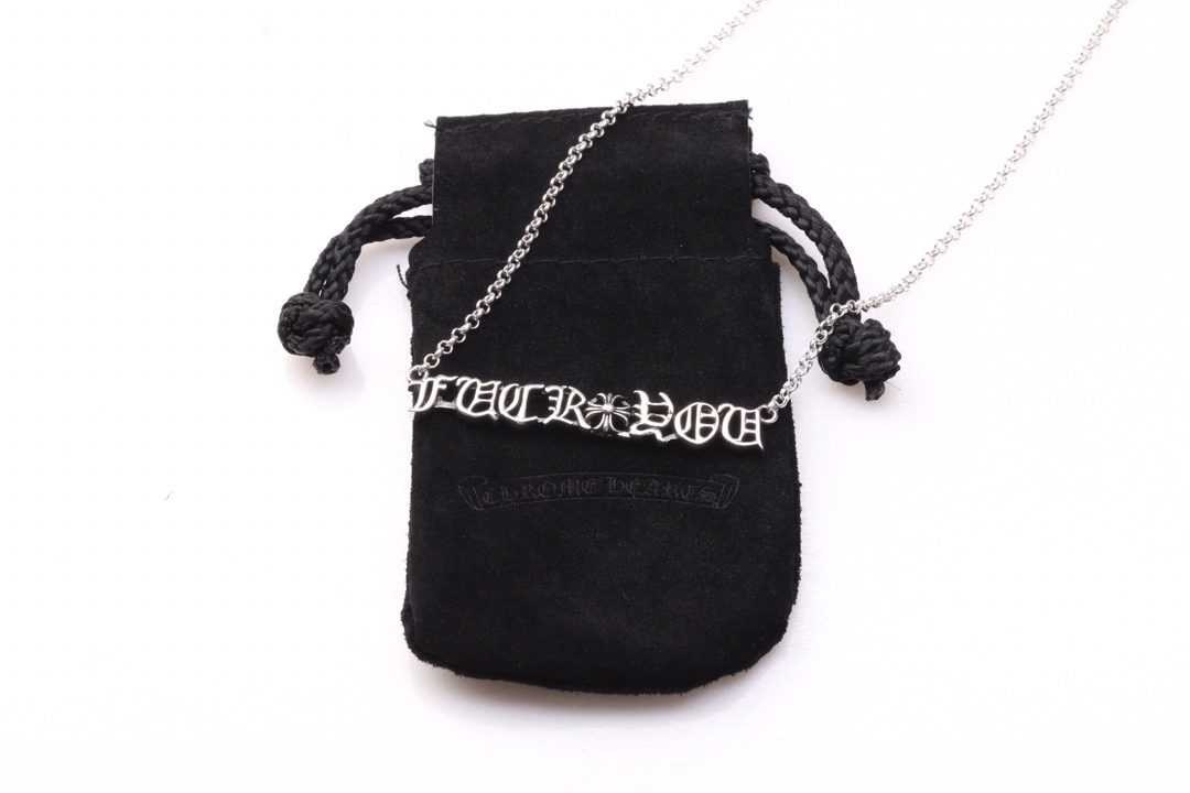 Chrome Hearts 开版 chromehearts 克罗心项链今年超火的Fuck you锁骨链 数量有限