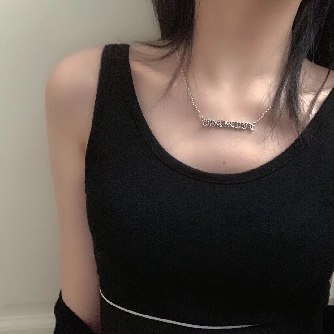 Chrome Hearts 开版 chromehearts 克罗心项链今年超火的Fuck you锁骨链 数量有限