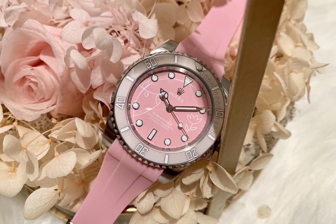 Rolex 劳力士粉色水鬼，女款专属，胶带钢带都有