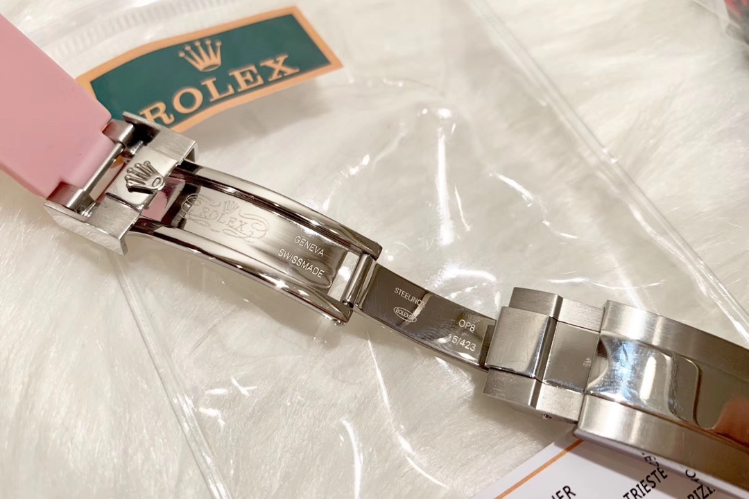 Rolex 劳力士粉色水鬼，女款专属，胶带钢带都有