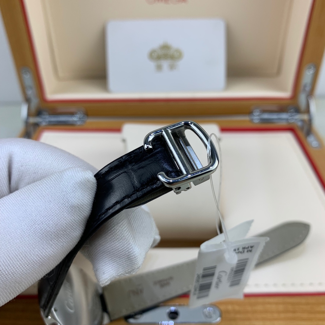 Cartier 皇家 卡地亚蓝气球系列女款腕表