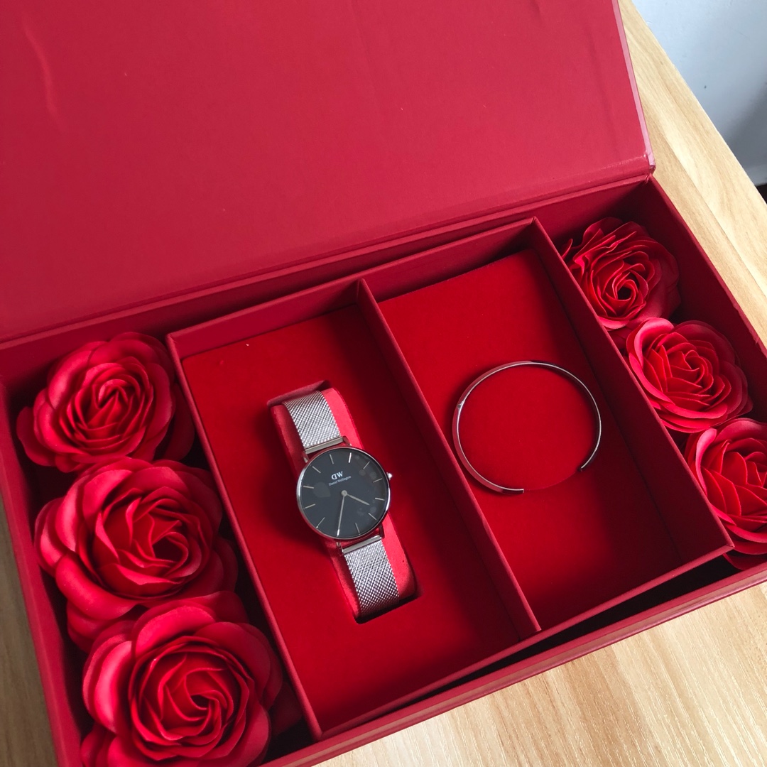 Часы Daniel Wellington