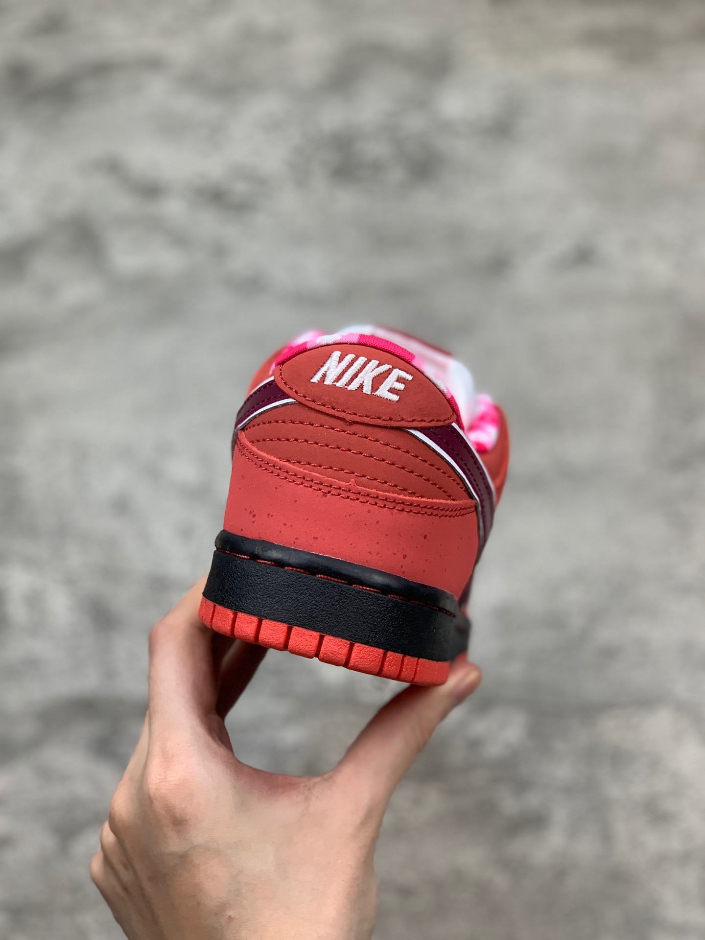 110纯原版本！原装鞋盒 Concepts x Nike Dunk SB 本次黄龙虾 Concepts x Nike SB Dunk “Purple Lobster” 承袭 OG 红龙虾的独特造型