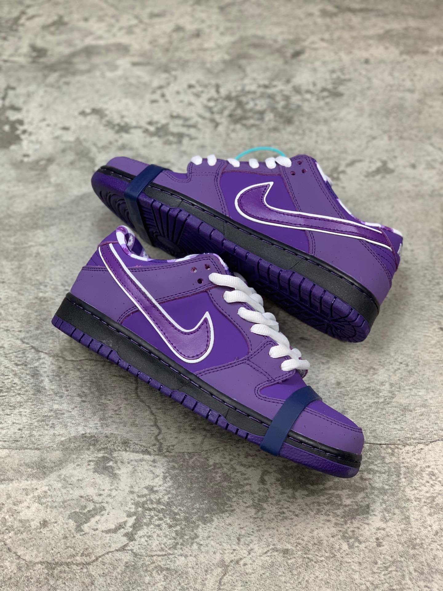 110纯原版本！原装鞋盒 Concepts x Nike Dunk SB 本次紫龙虾 Concepts x Nike SB Dunk “Purple Lobster” 承袭 OG 红龙虾的独特造型