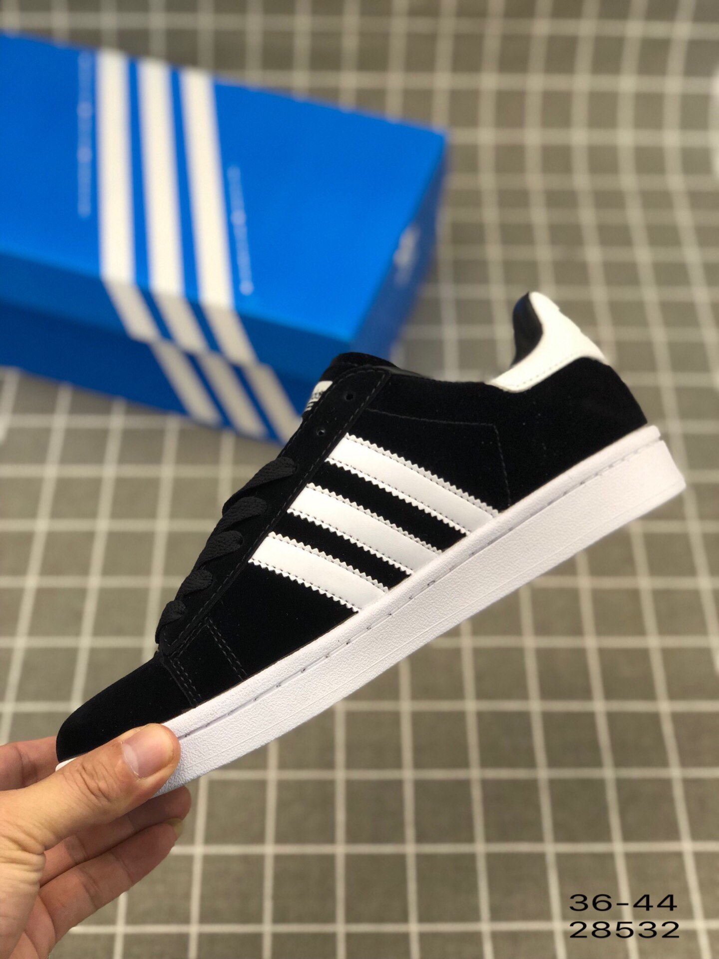 95阿迪达斯 Adidas Campus W 经典款 三叶草低帮休闲板鞋
