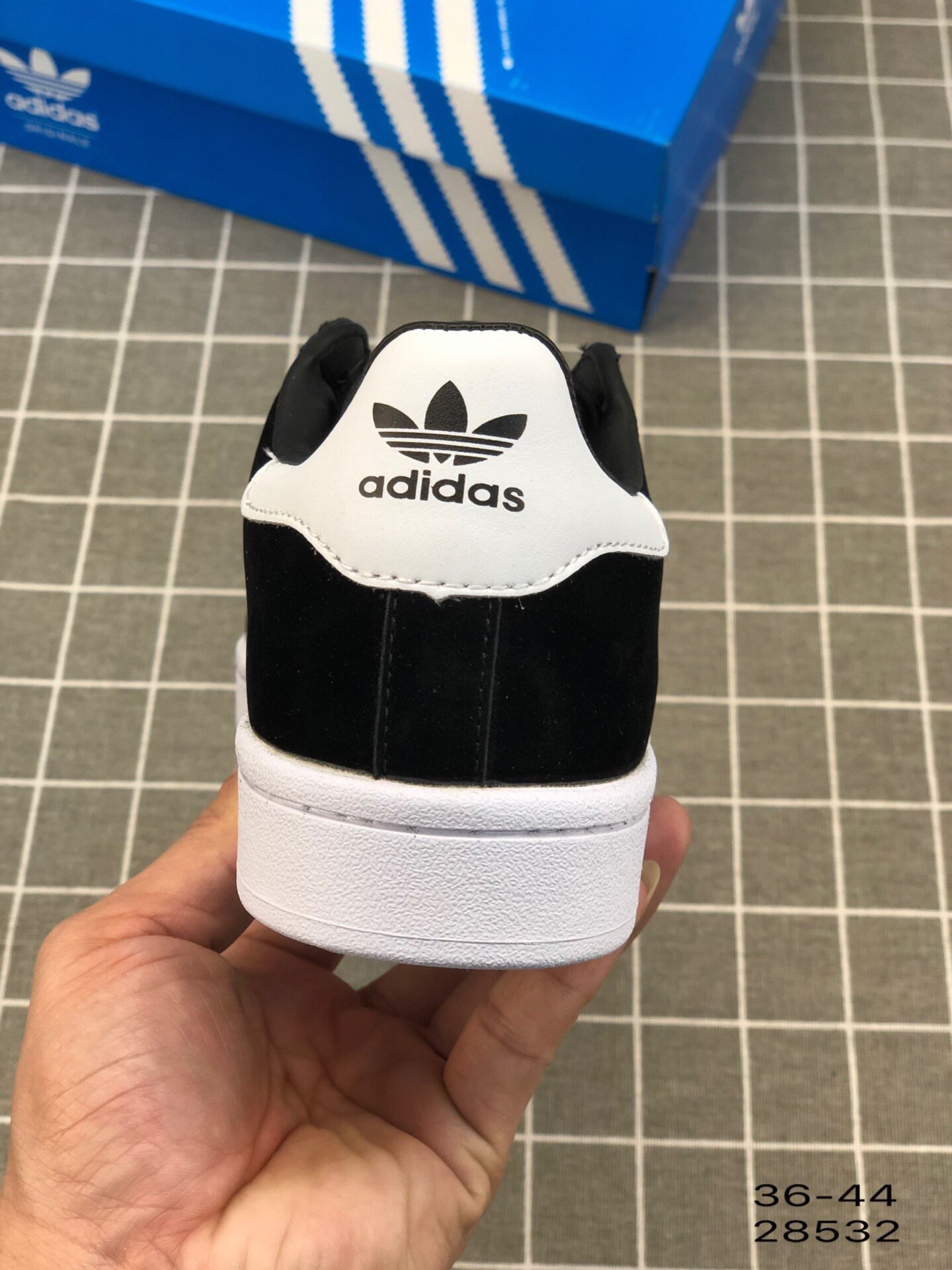 95阿迪达斯 Adidas Campus W 经典款 三叶草低帮休闲板鞋