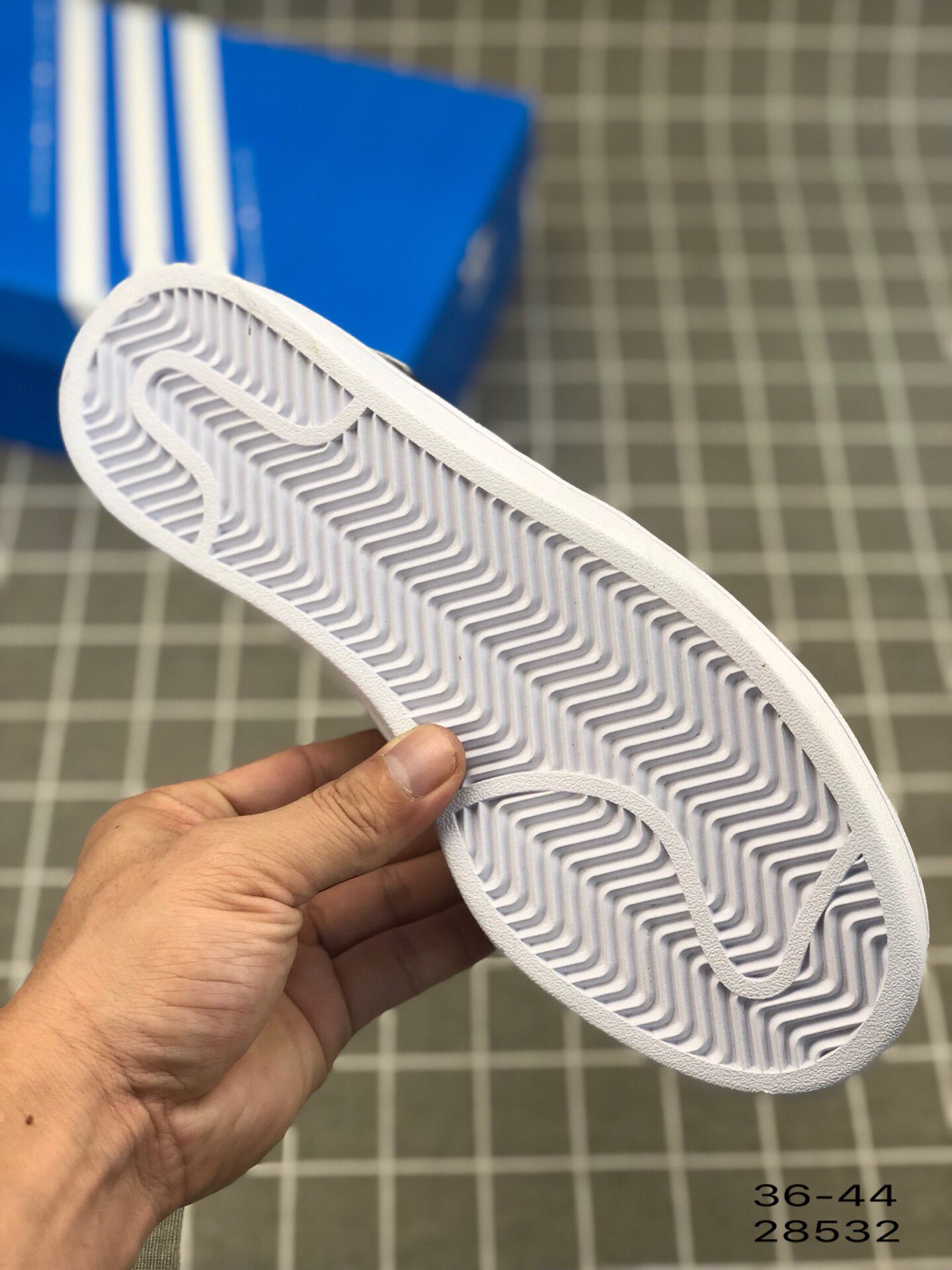 95阿迪达斯 Adidas Campus W 经典款 三叶草低帮休闲板鞋