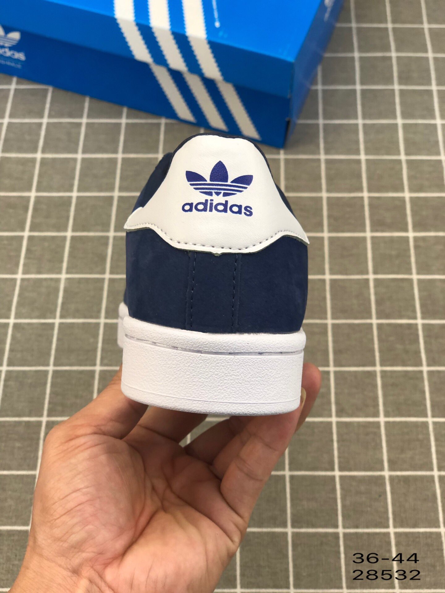 95阿迪达斯 Adidas Campus W 经典款 三叶草低帮休闲板鞋