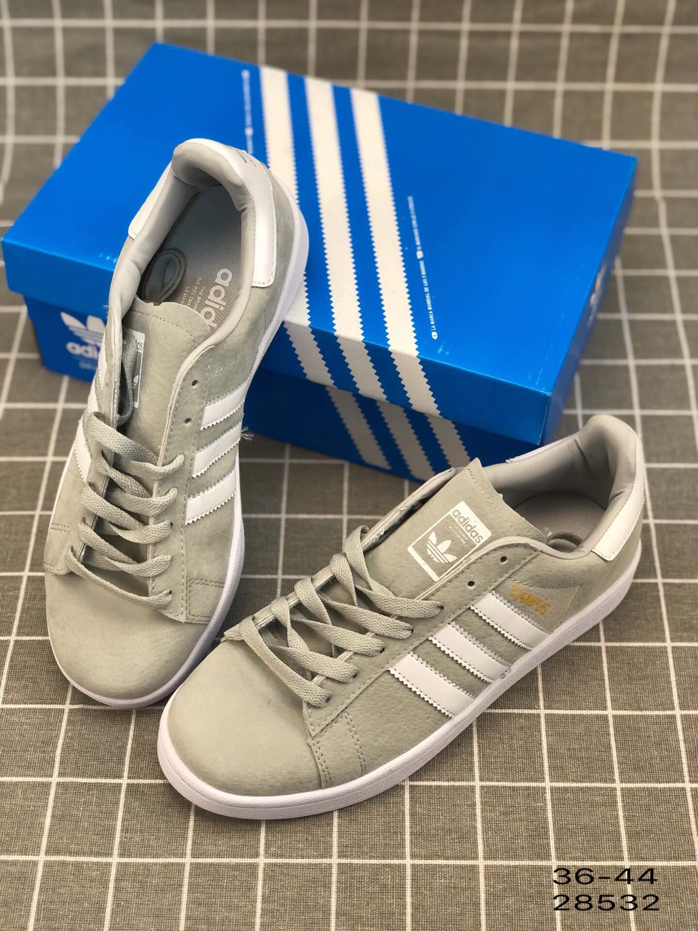 95阿迪达斯 Adidas Campus W 经典款 三叶草低帮休闲板鞋