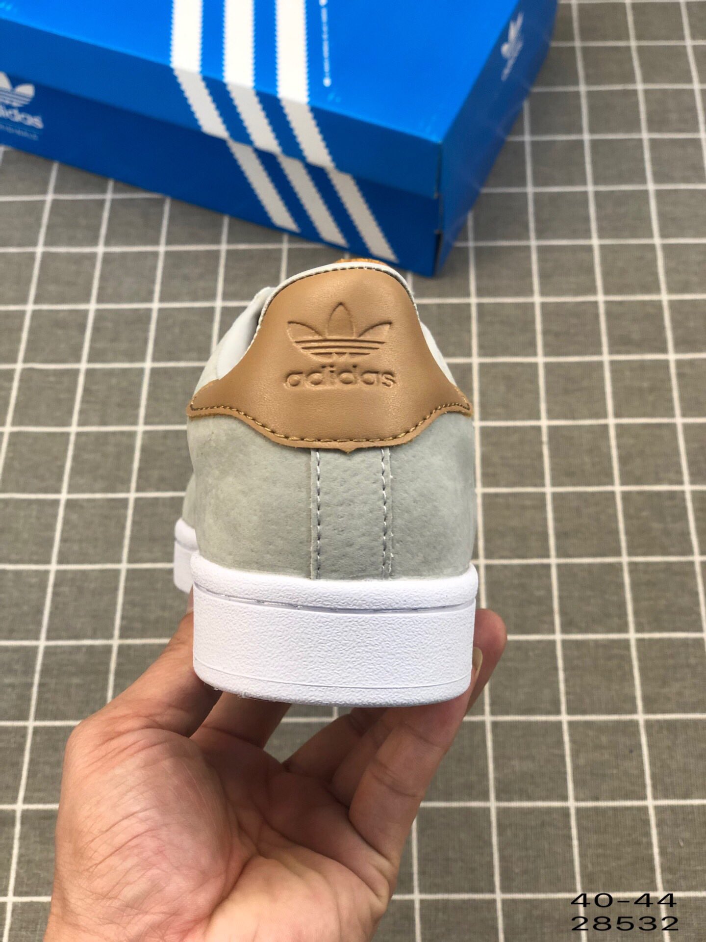 95阿迪达斯 Adidas Campus W 经典款 三叶草低帮休闲板鞋