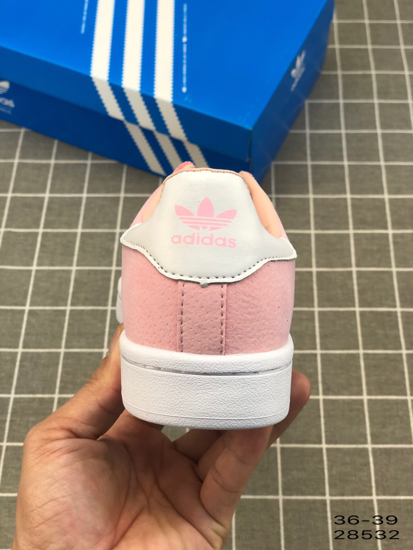 95阿迪达斯 Adidas Campus W 经典款 三叶草低帮休闲板鞋