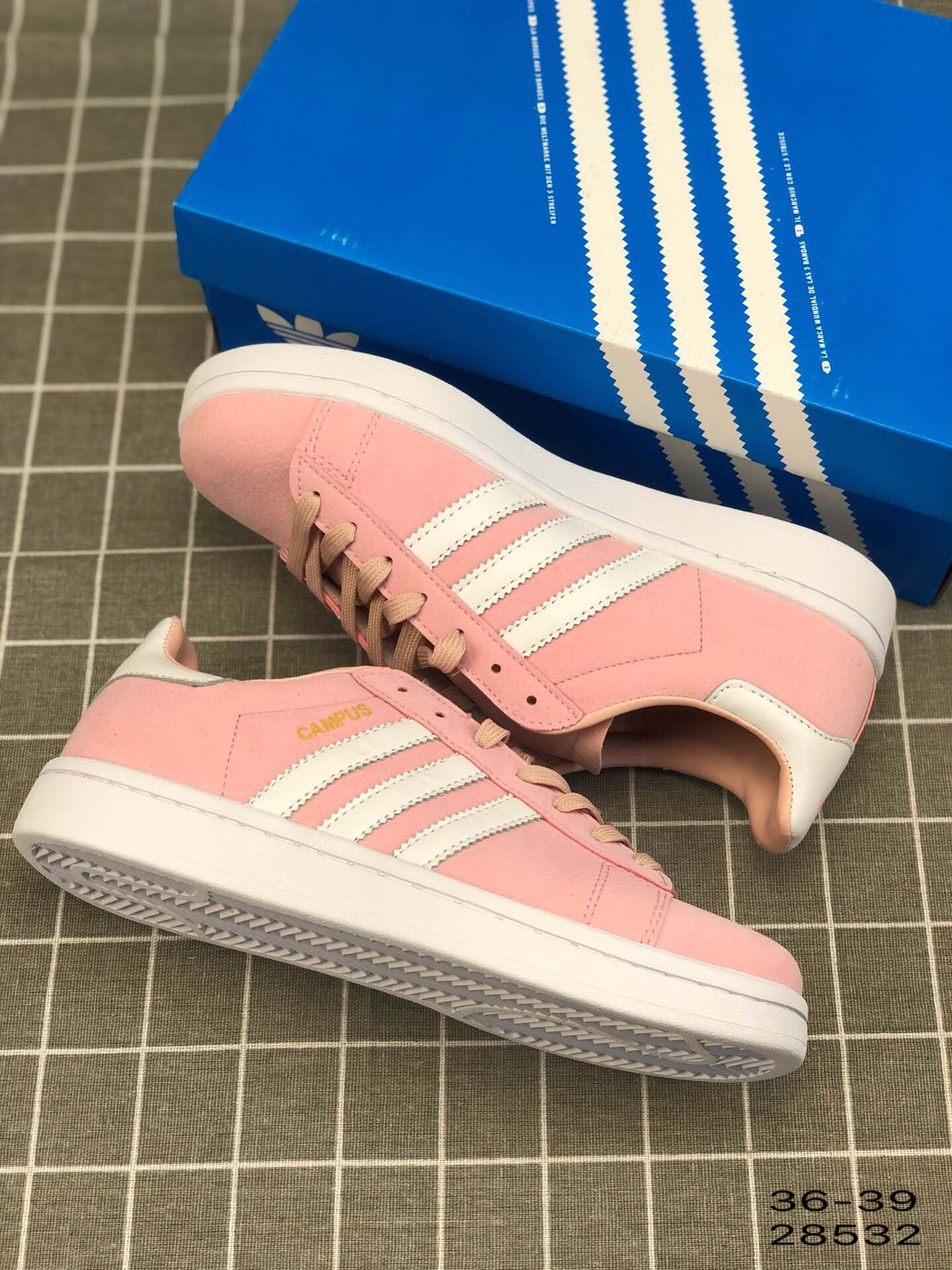 95阿迪达斯 Adidas Campus W 经典款 三叶草低帮休闲板鞋