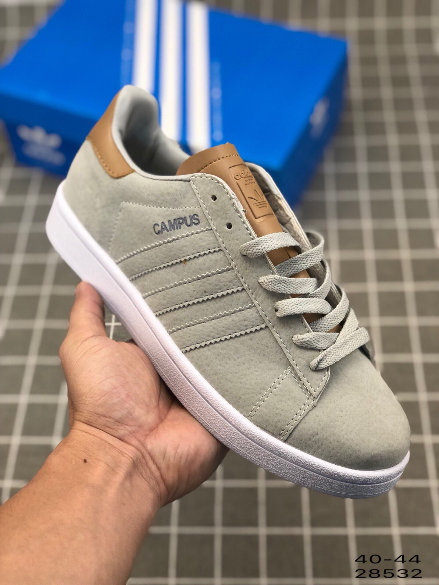 95阿迪达斯 Adidas Campus W 经典款 三叶草低帮休闲板鞋
