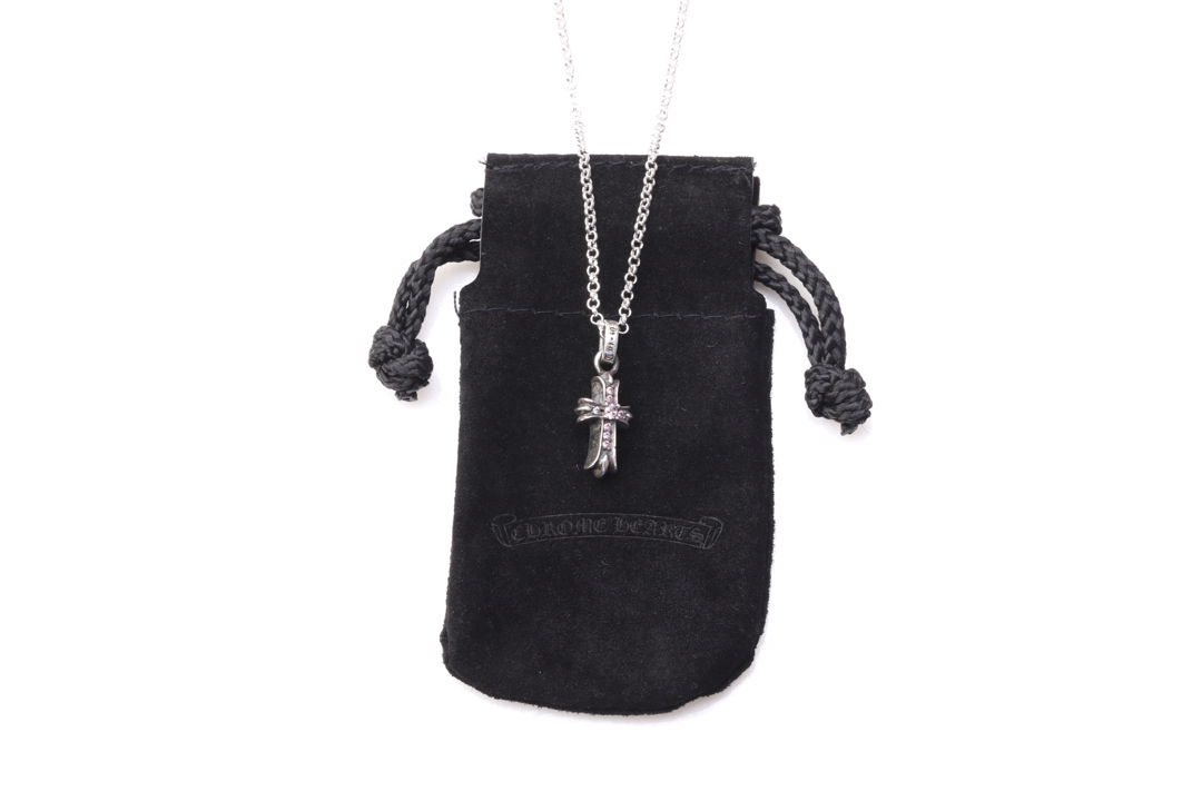 Chrome Hearts chrome hearts 克罗心项链夏天超火的锁骨链