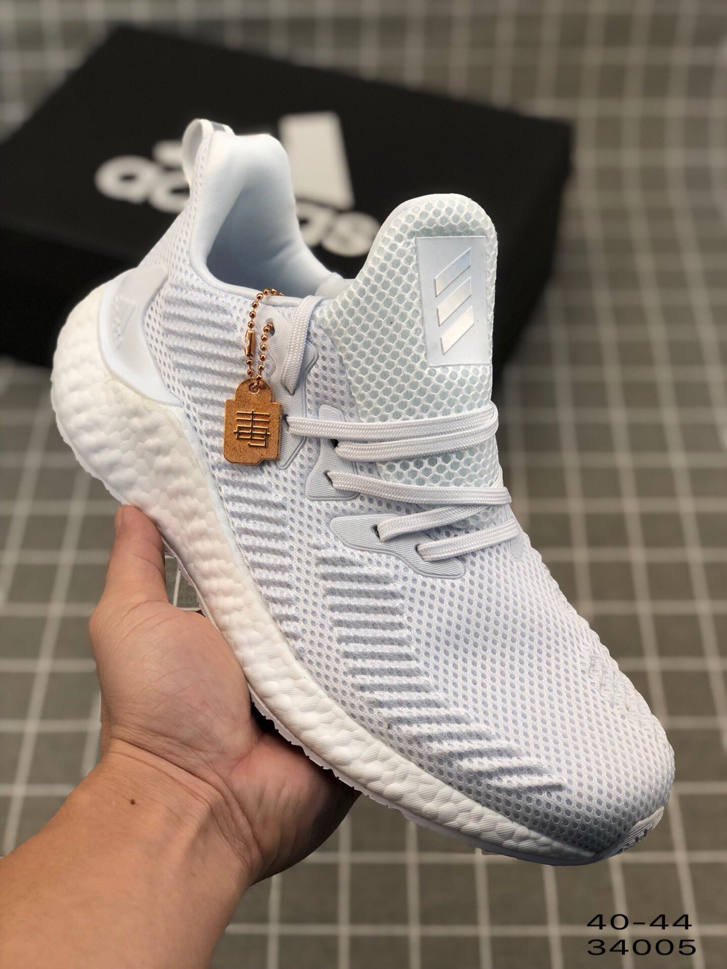 140阿尔法爆米花Adidas Alphaboost System M 针织鞋面 阿尔法升级爆米花材质休闲运动套脚慢跑鞋！