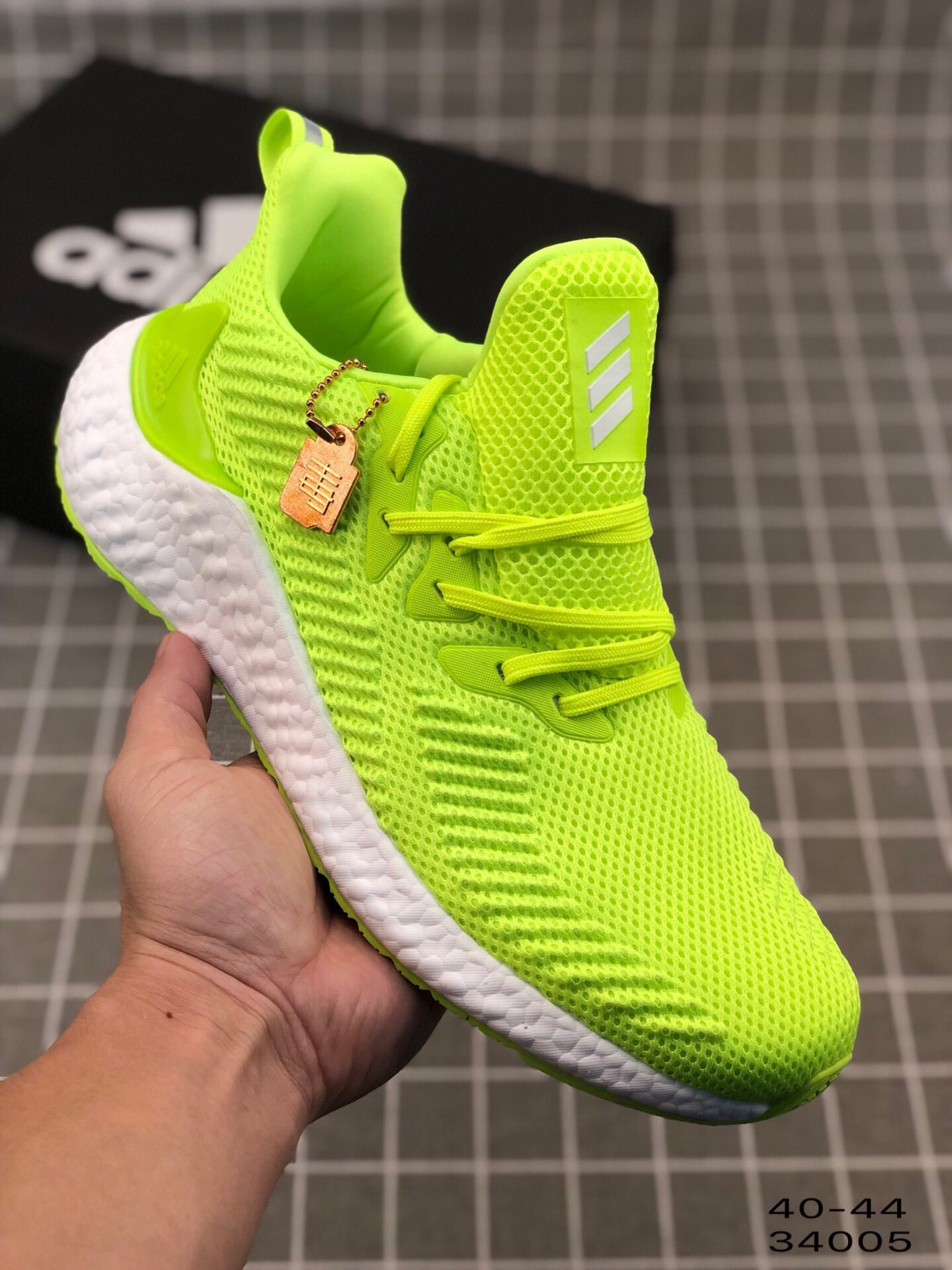 140阿尔法爆米花Adidas Alphaboost System M 针织鞋面 阿尔法升级爆米花材质休闲运动套脚慢跑鞋！