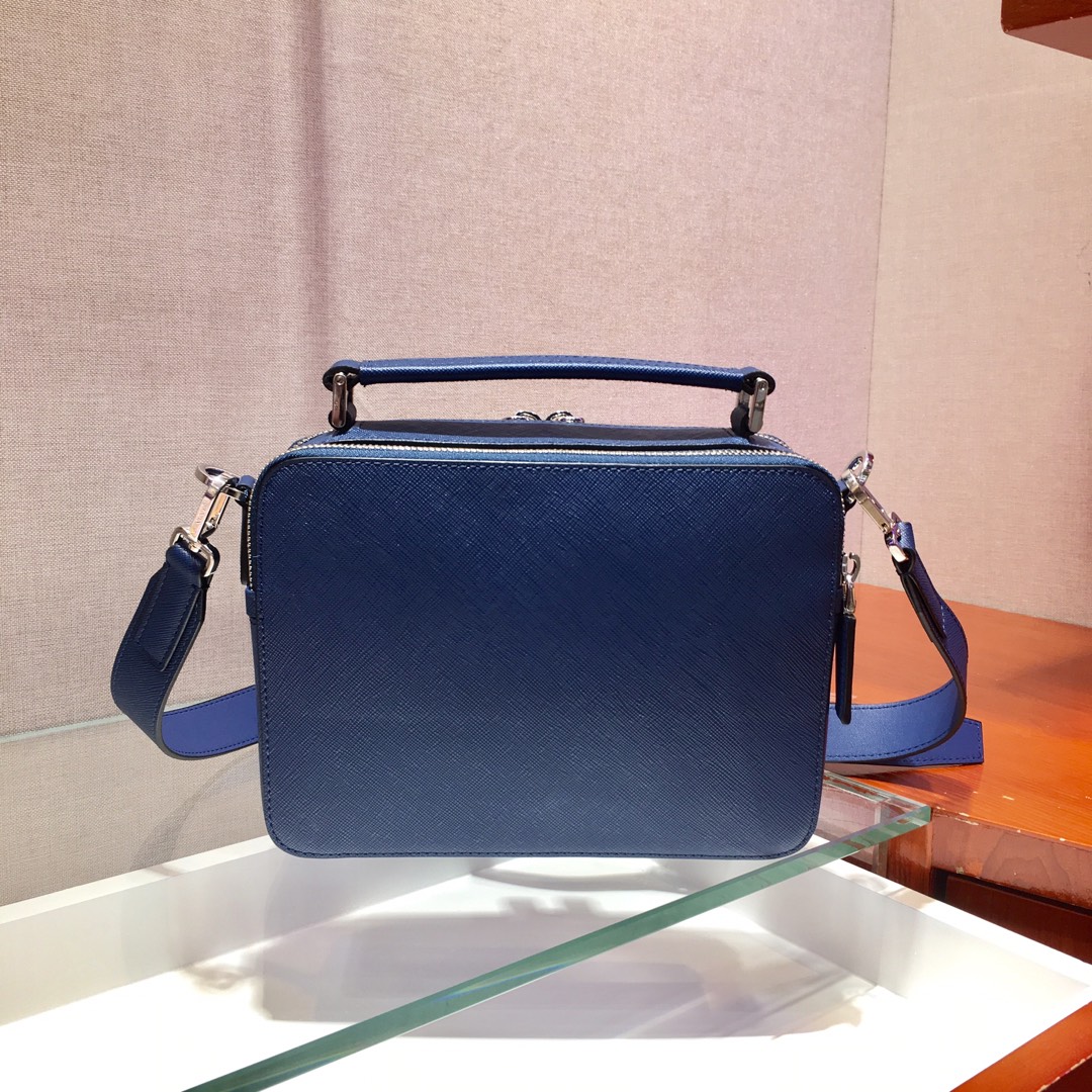 PRADA普拉达进口Saffiano皮革牛皮手提包2VH069