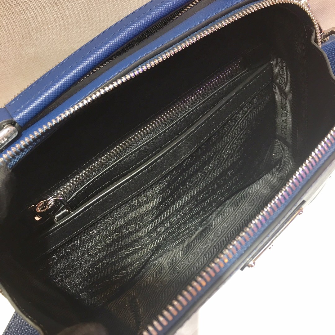 PRADA普拉达进口Saffiano皮革牛皮手提包2VH069