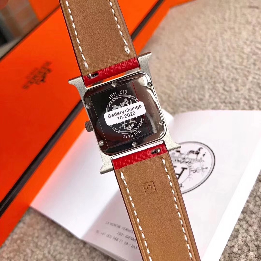 Hermès 爱马仕H形中国红新款爱马仕最新配色 送礼最佳选择 hermes 女表系列 最 直径26mm
