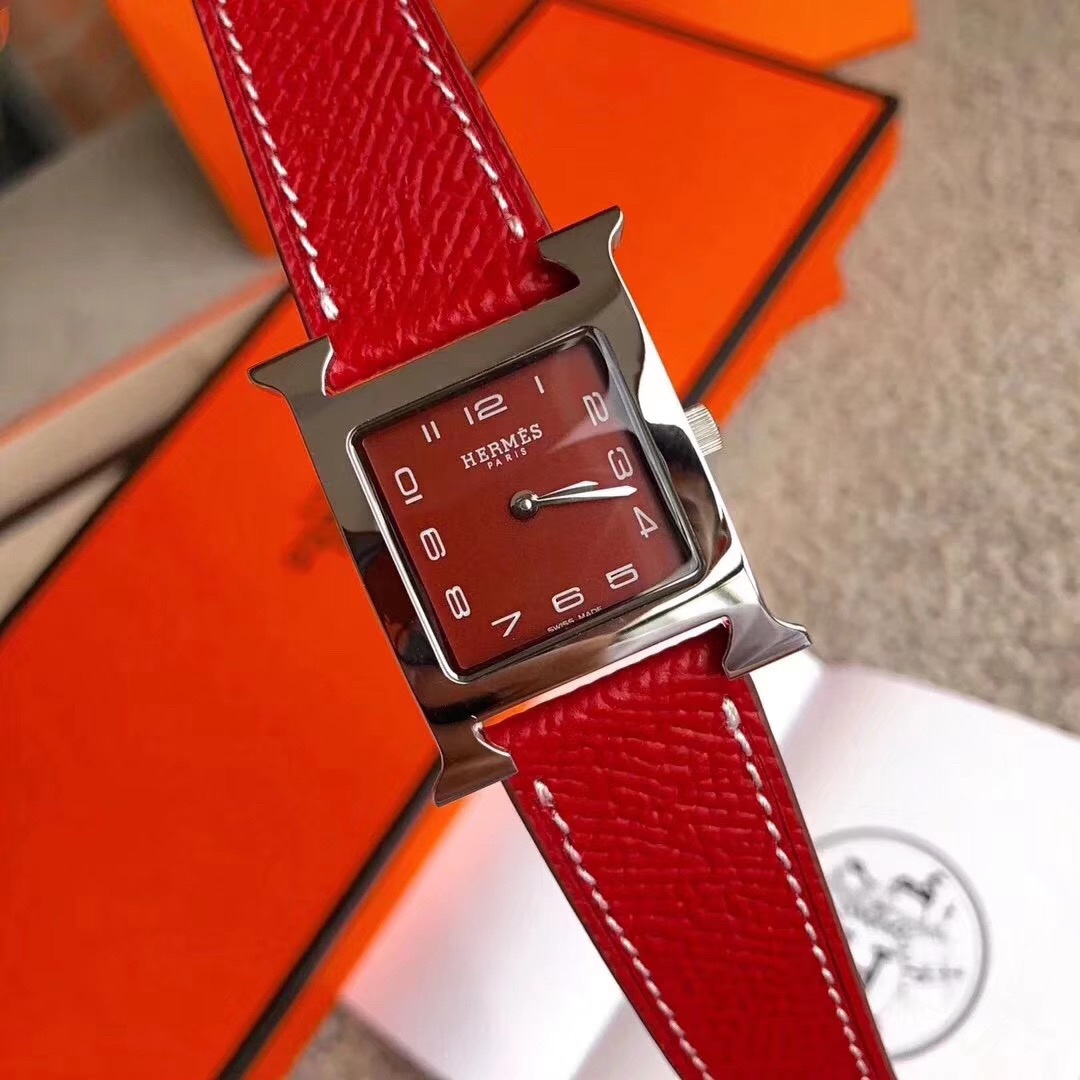 Hermès 爱马仕H形中国红新款爱马仕最新配色 送礼最佳选择 hermes 女表系列 最 直径26mm