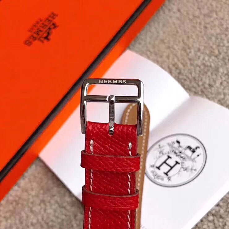 Hermès 爱马仕H形中国红新款爱马仕最新配色 送礼最佳选择 hermes 女表系列 最 直径26mm