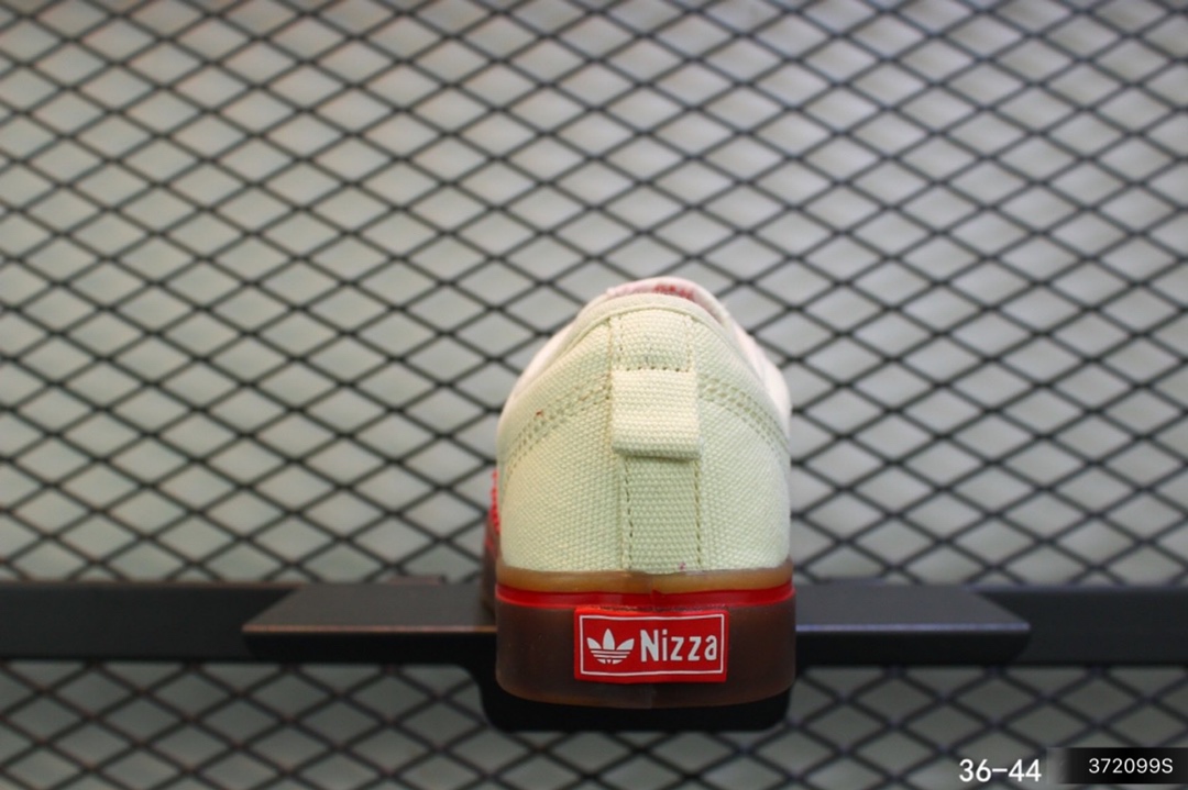 110阿迪达斯Adidas Nizza M 三叶草校园帆布潮鞋