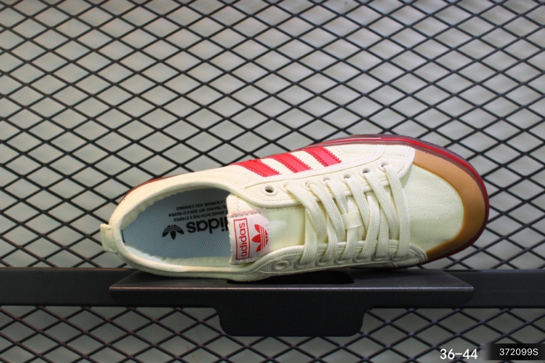 110阿迪达斯Adidas Nizza M 三叶草校园帆布潮鞋