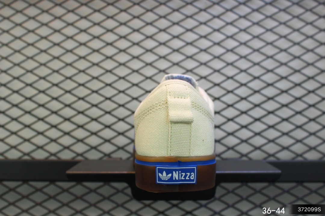 110阿迪达斯Adidas Nizza M 三叶草校园帆布潮鞋