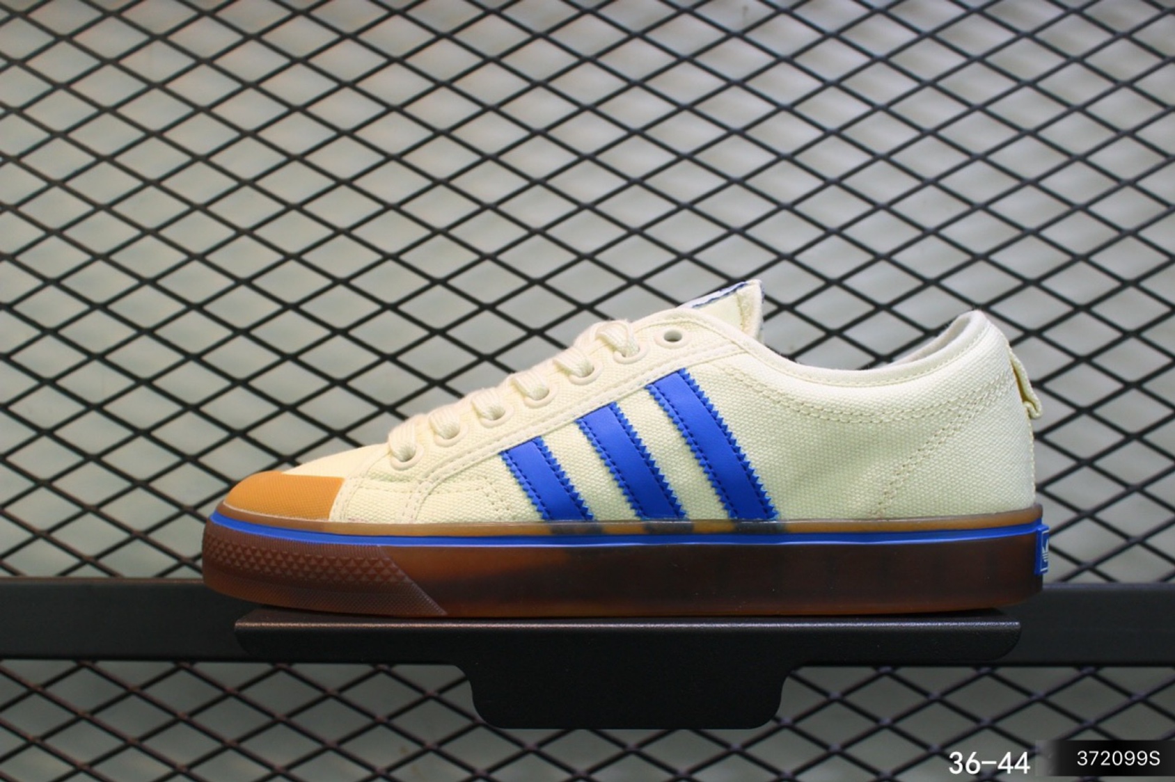 110阿迪达斯Adidas Nizza M 三叶草校园帆布潮鞋