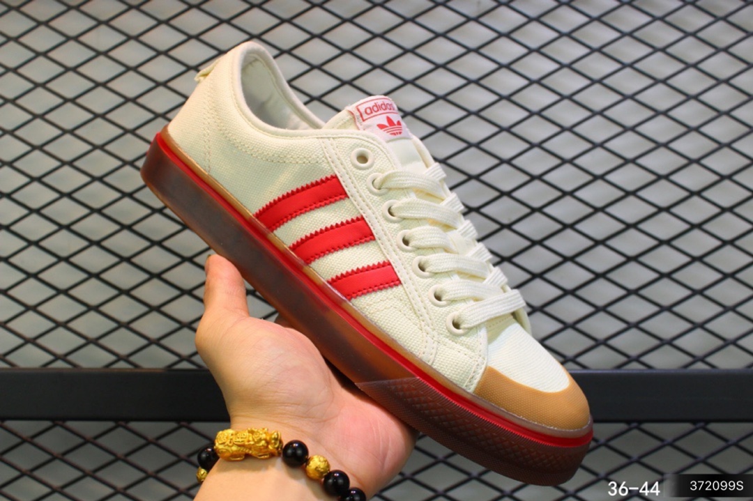 110阿迪达斯Adidas Nizza M 三叶草校园帆布潮鞋