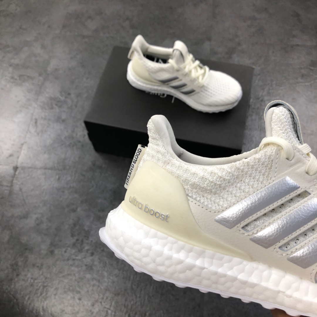 230Adidas阿迪达斯Ultra Boost 4.0权力与游戏限定跑步鞋EE3711