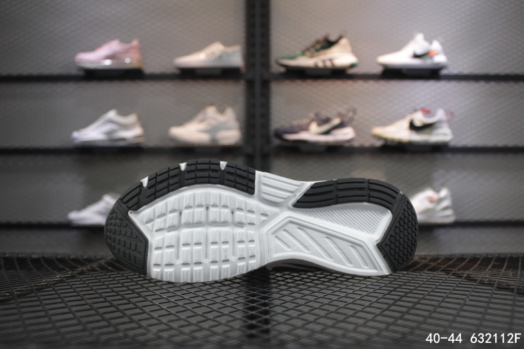 115耐克NiKE 登月夏季轻跑鞋 运动休闲潮流跑鞋