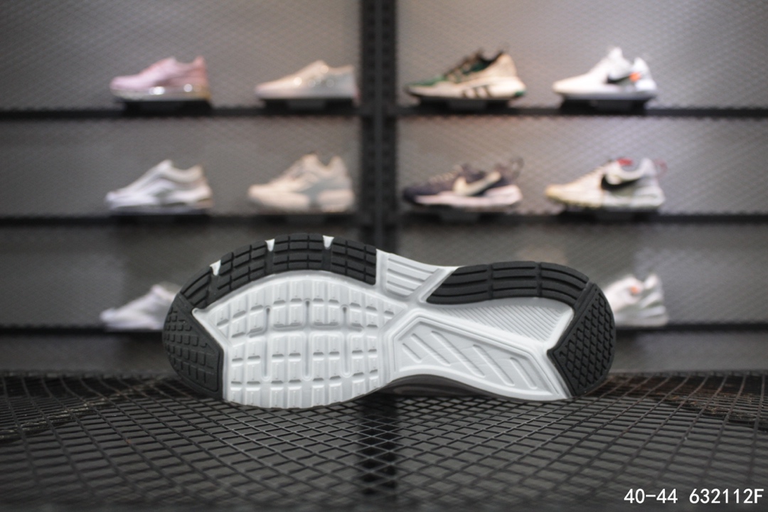 115耐克NiKE 登月夏季轻跑鞋 运动休闲潮流跑鞋