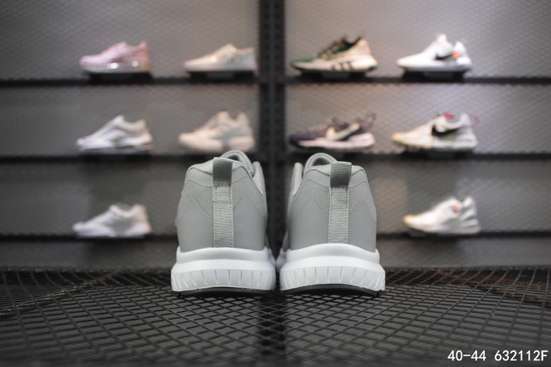 115耐克NiKE 登月夏季轻跑鞋 运动休闲潮流跑鞋