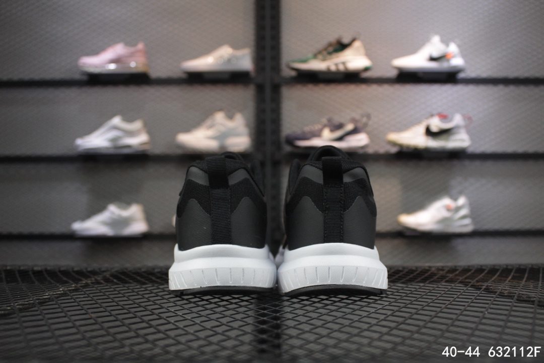 115耐克NiKE 登月夏季轻跑鞋 运动休闲潮流跑鞋