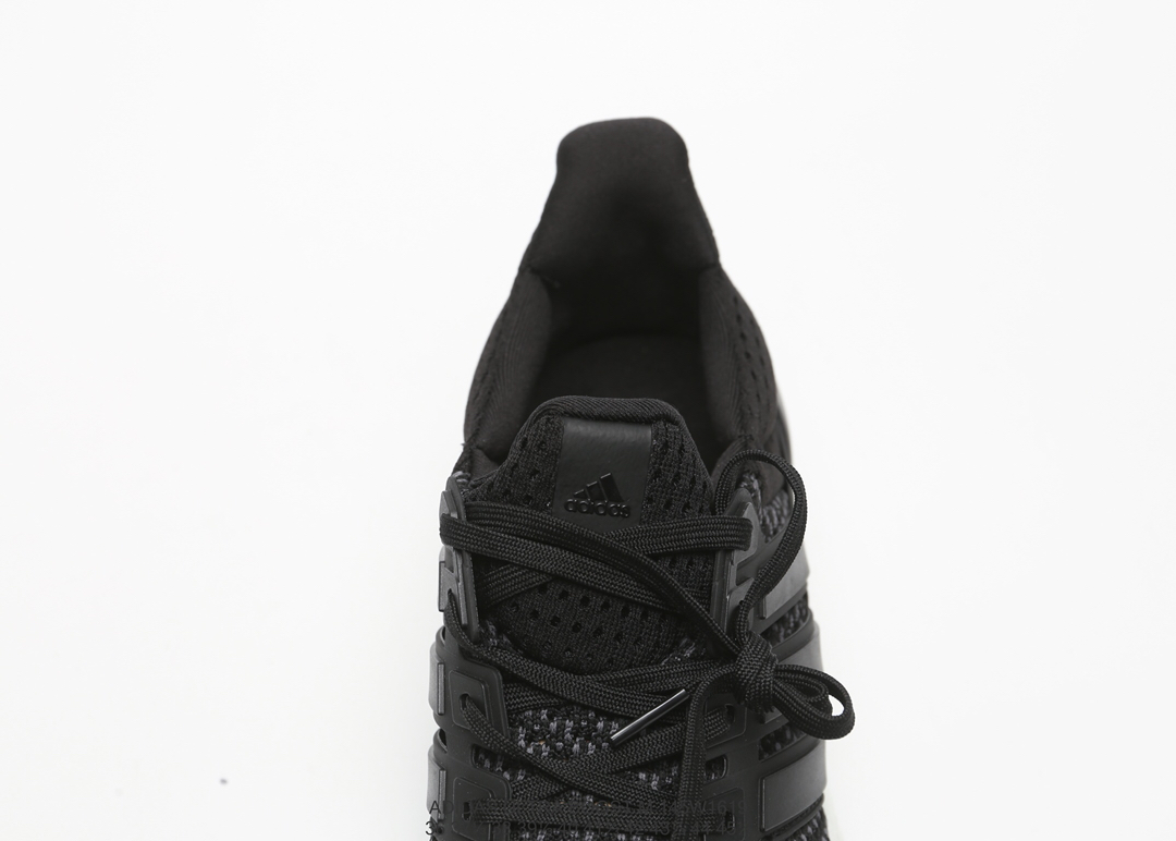 100Adidas Ultrab 阿迪达斯Ub4.0系列爆米花跑鞋