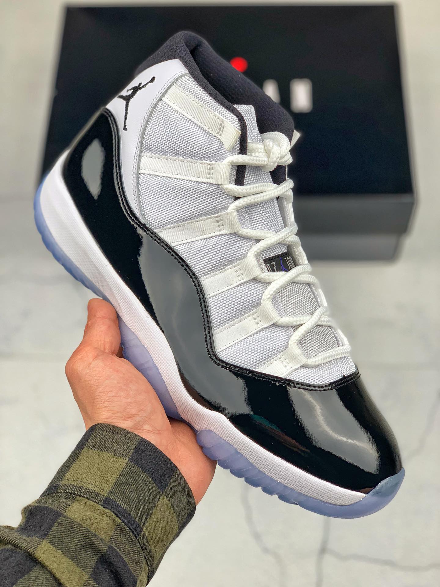  核心放店
S2渠道特供  全码供应
Air Jordan 11 “Concord”  
11黑白高邦 全新复刻