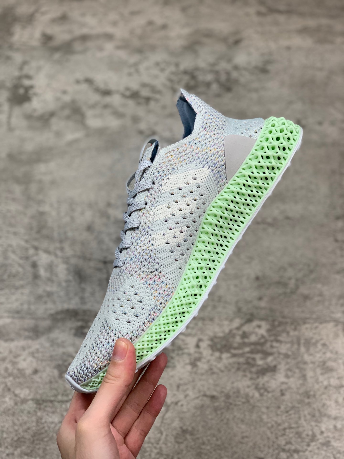 220阿迪达斯真标公司级 4D Adidas Y-3 Runner 4D  解构设计 4D打印跑鞋 载备受瞩目的 4D 数字光合大底