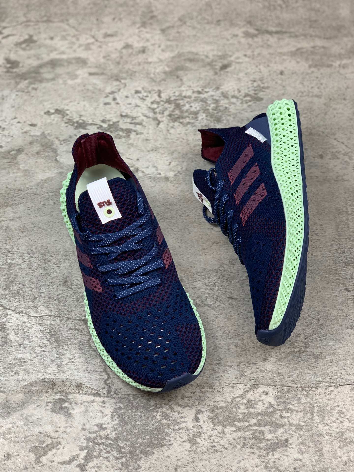 220阿迪达斯真标公司级 4D Adidas Y-3 Runner 4D  解构设计 4D打印跑鞋 载备受瞩目的 4D