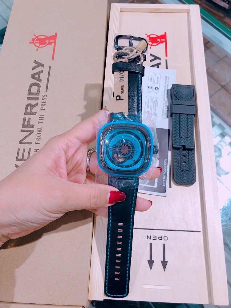 [SevenFriday Watches]