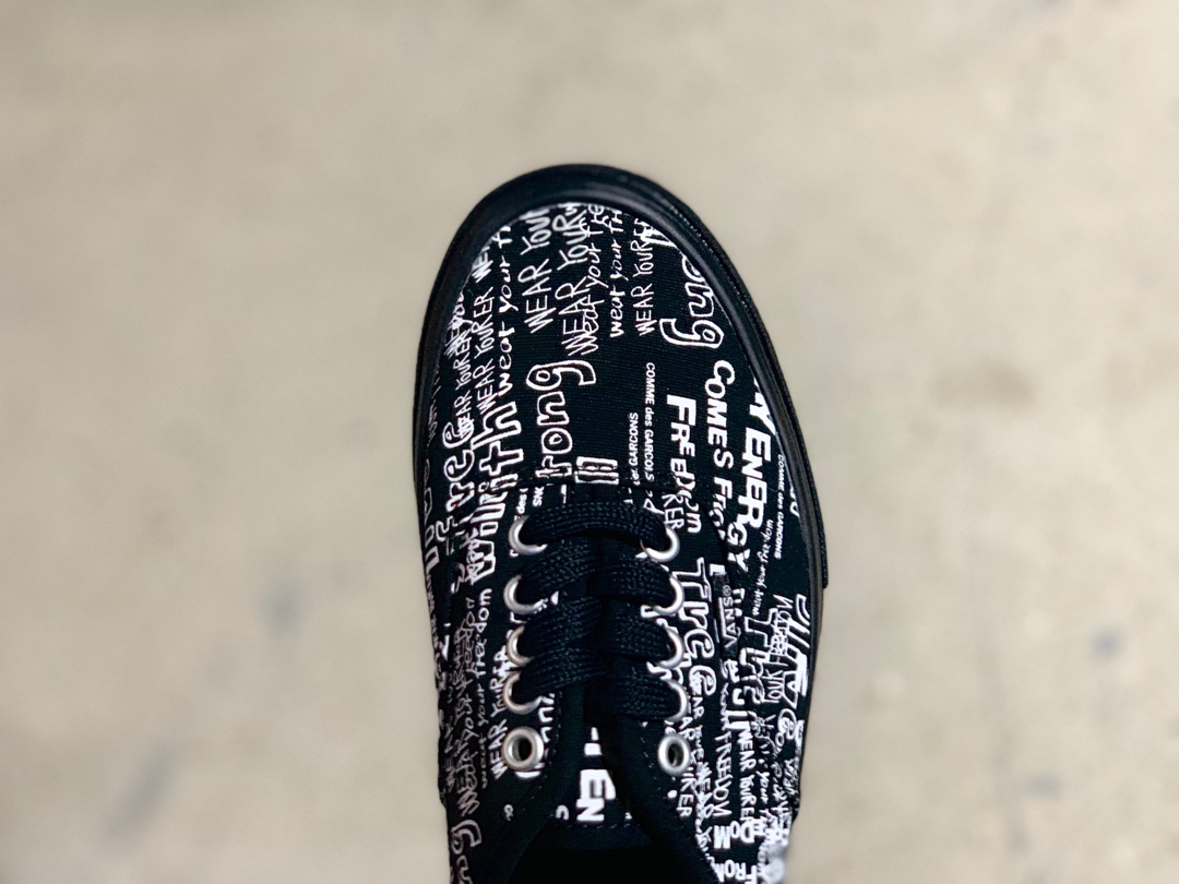 180Vans 万斯/范斯 X CDG 川久保玲19限定联名 Authentic 硫化休闲板鞋