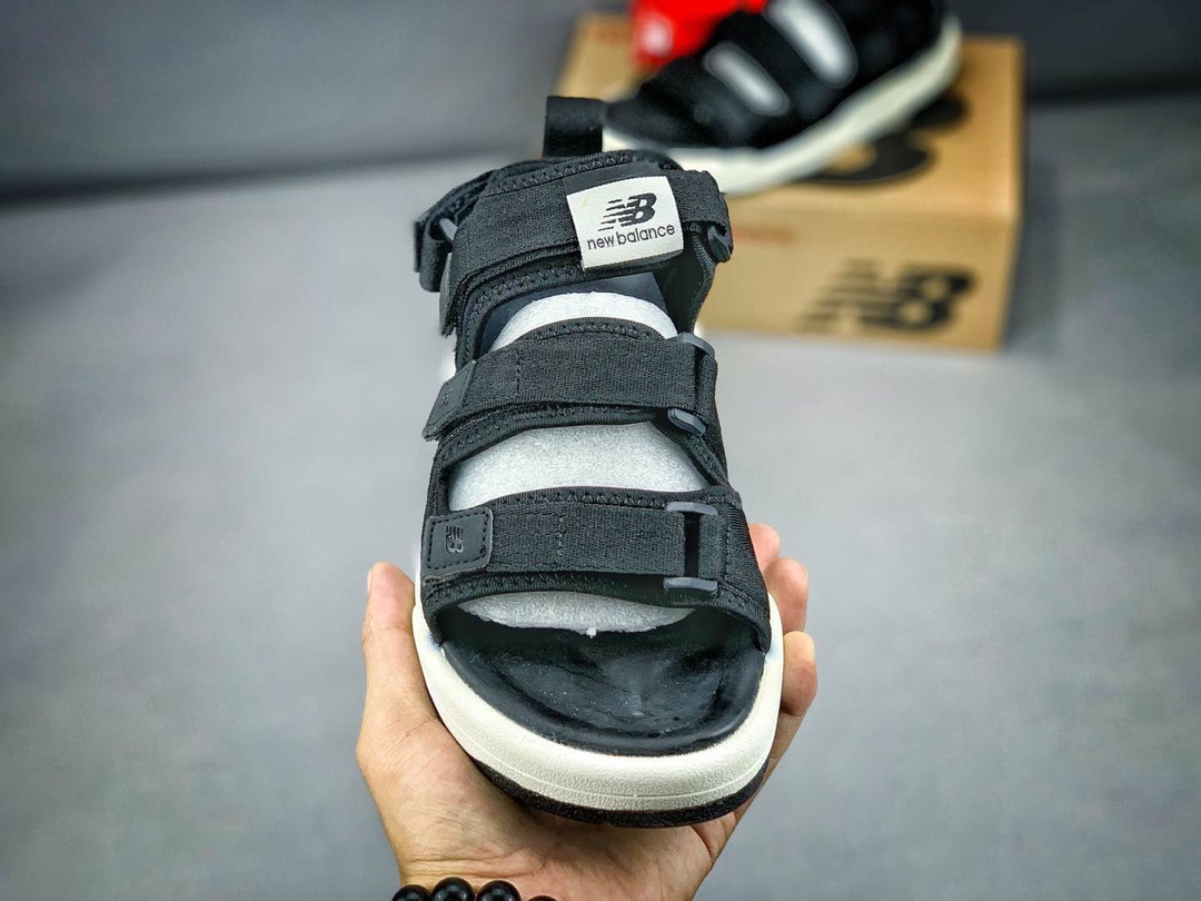 90New Balance 新百伦复古港风NB凉鞋 新配色 新工厂新版本 价格更低品质更高 魔术贴绑带沙滩涉水鞋