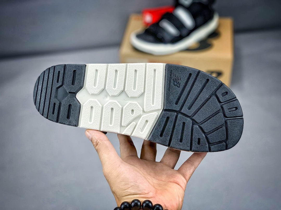 90New Balance 新百伦复古港风NB凉鞋 新配色 新工厂新版本 价格更低品质更高 魔术贴绑带沙滩涉水鞋